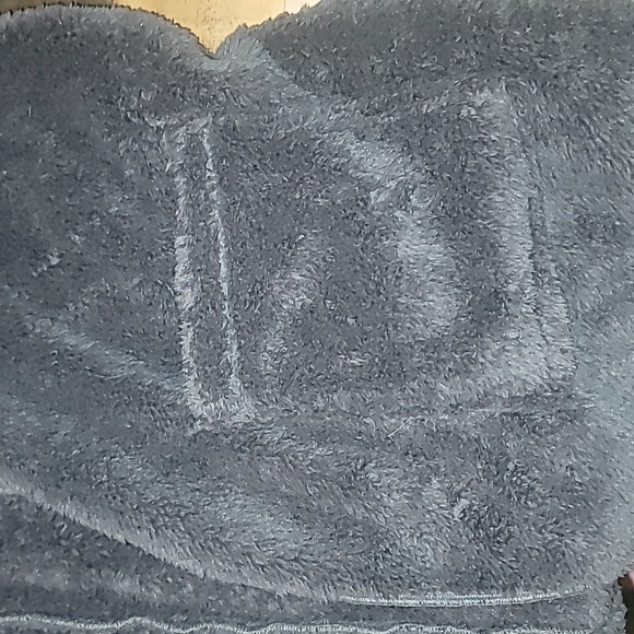 Zenana Faux Fur Vest with Hood - Picture 2 of 6